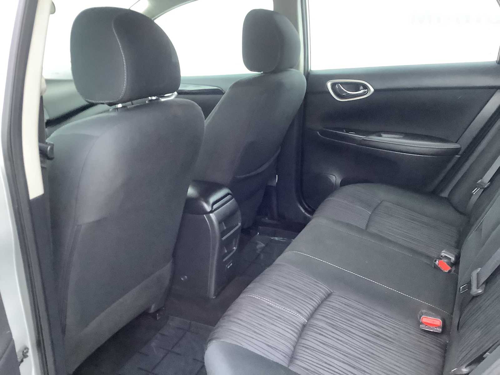 Thumbnail: 2018 Nissan Sentra - 12