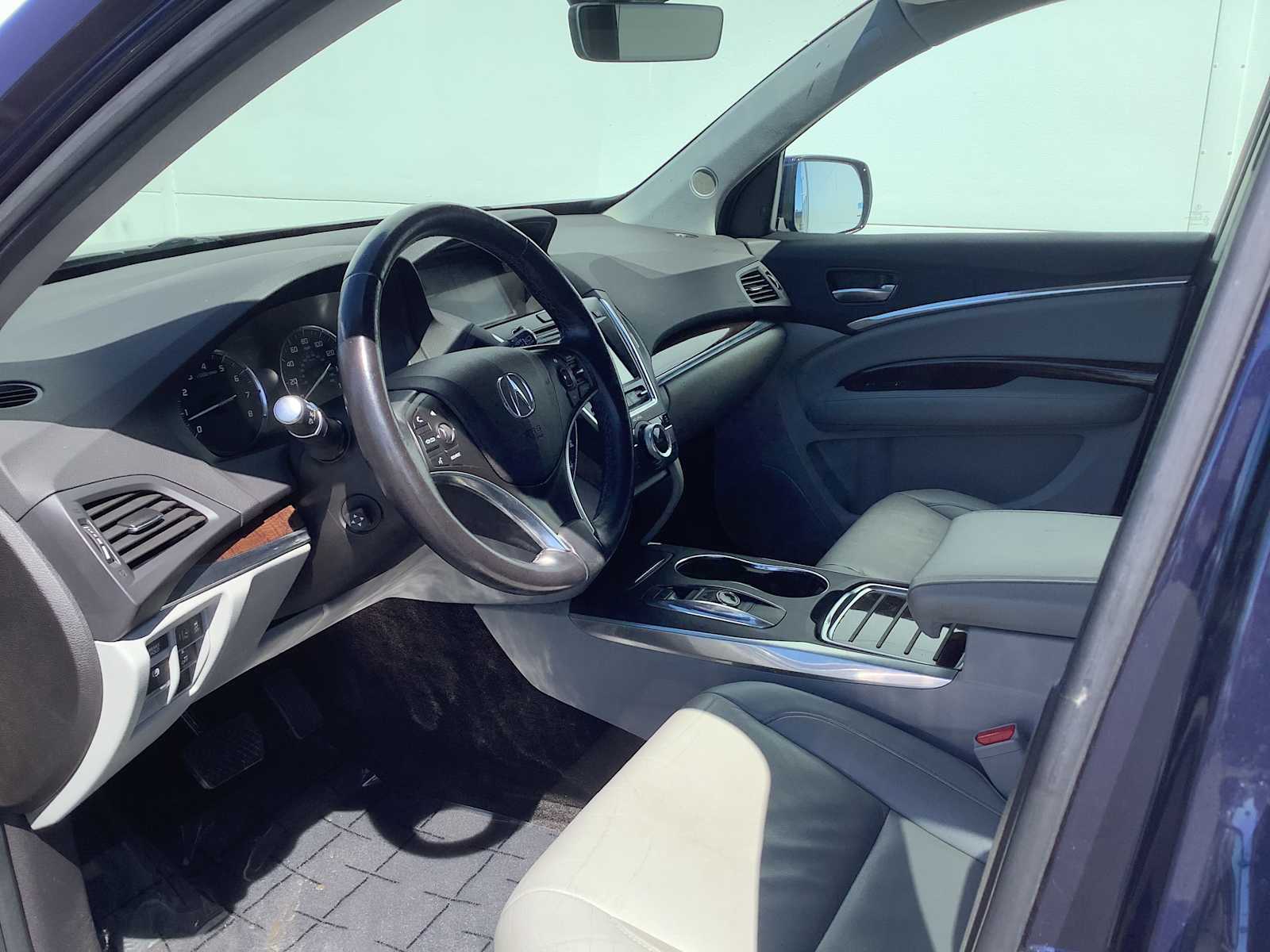 Thumbnail: 2017 Acura MDX - 3