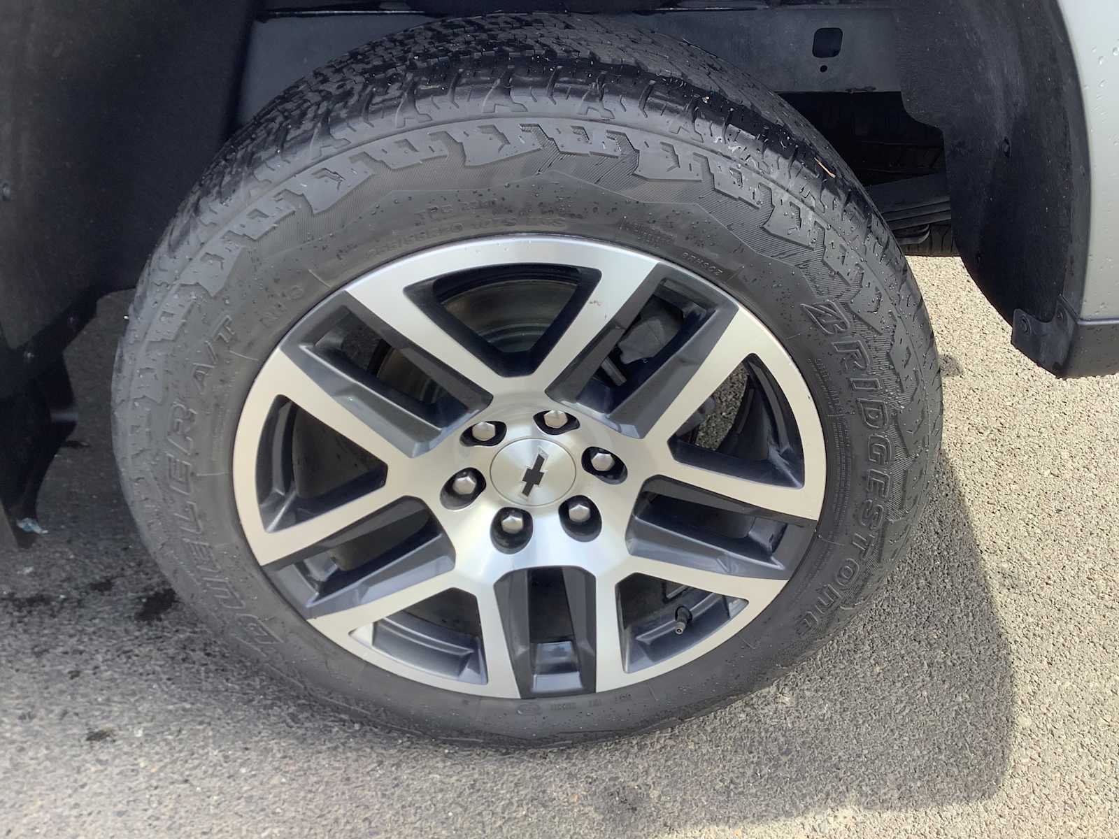 Thumbnail: 2023 Chevrolet Colorado - 6