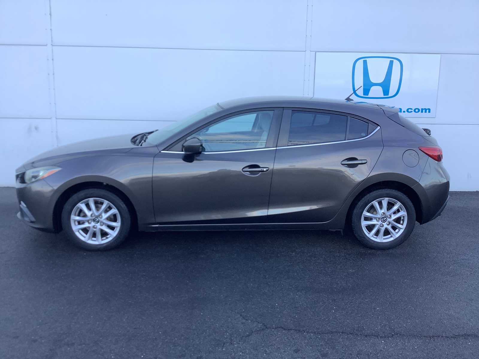 Thumbnail: 2014 Mazda Mazda3 - 3