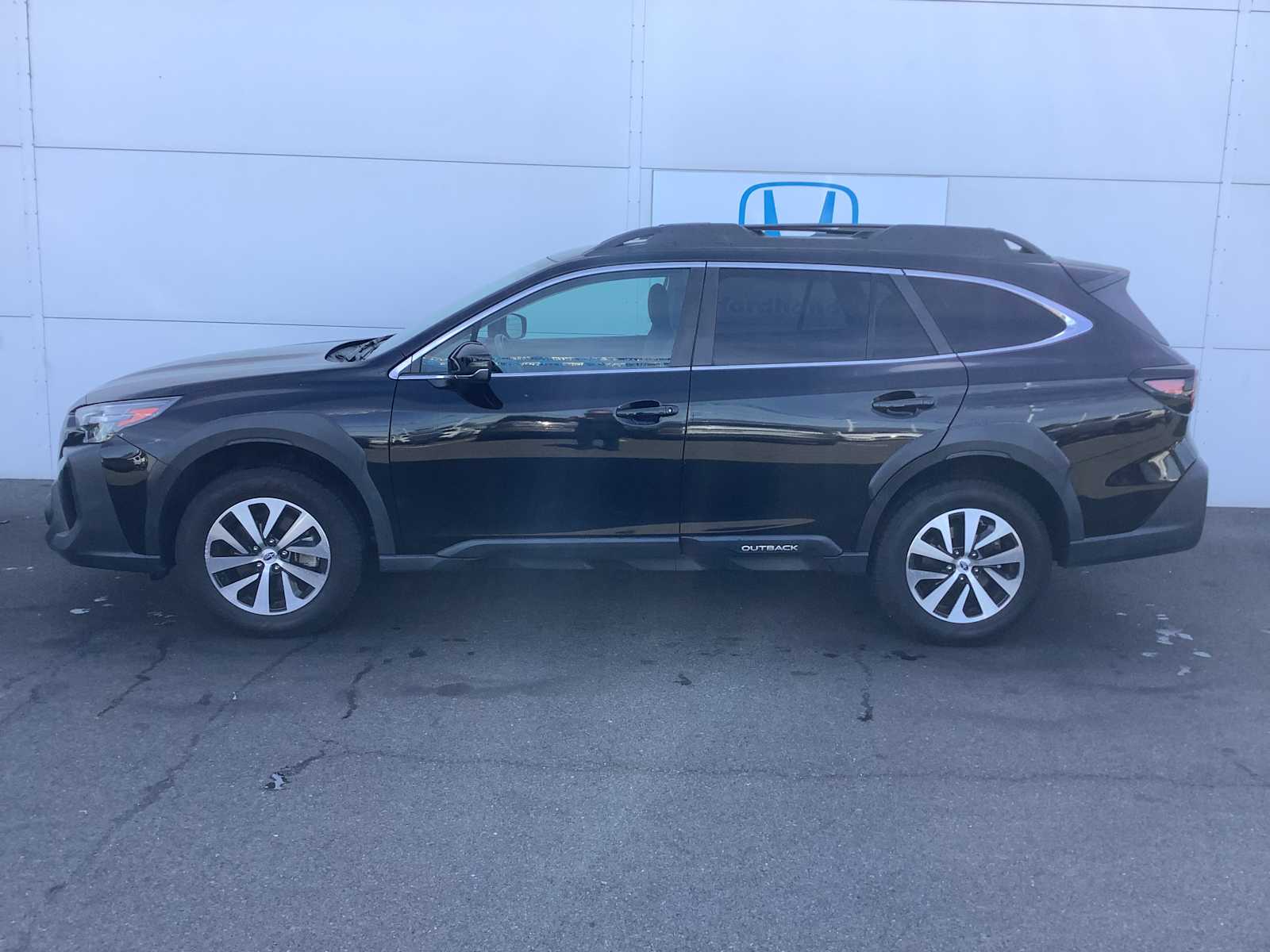 Thumbnail: 2023 Subaru Outback - 2