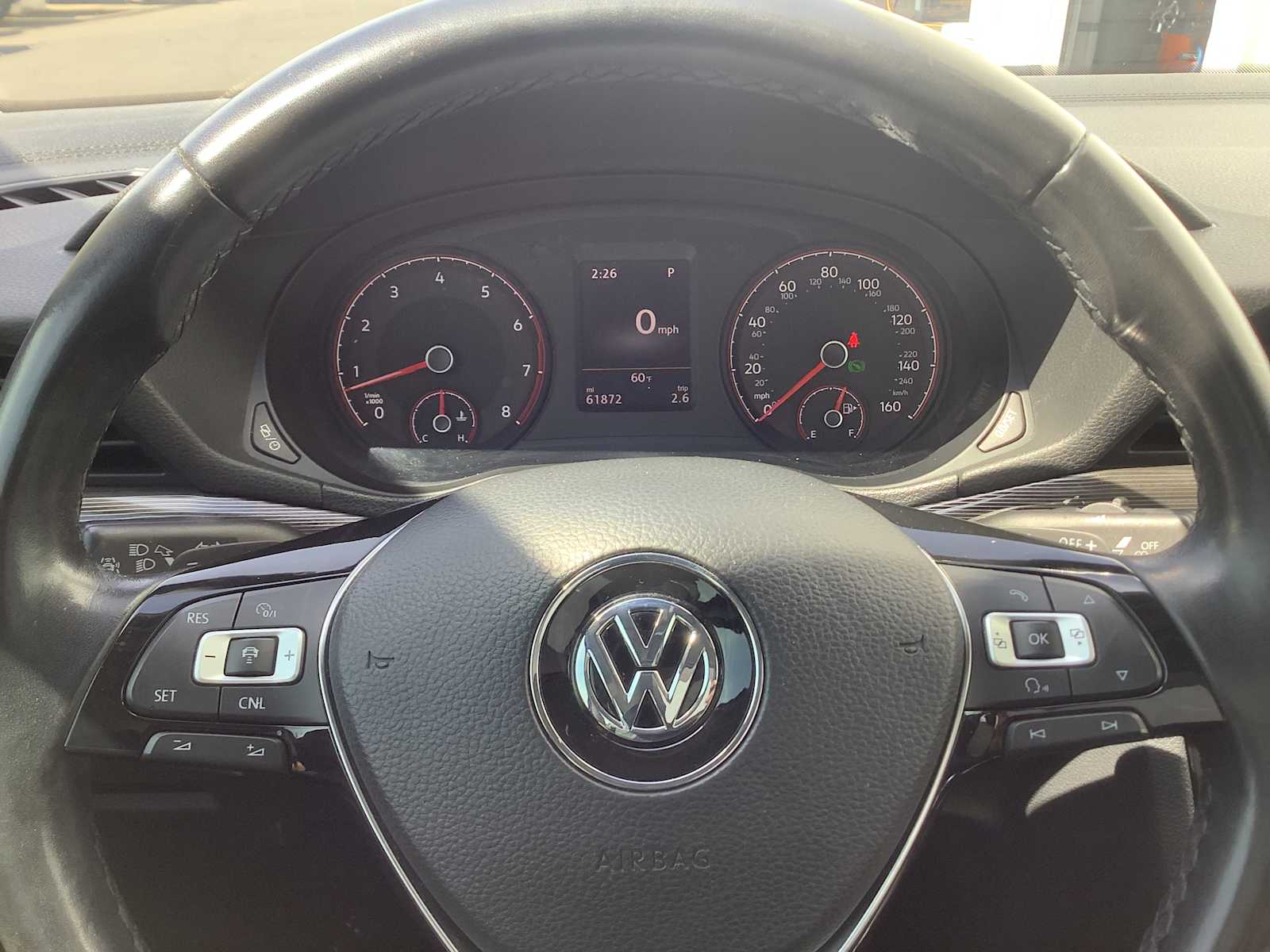 Thumbnail: 2020 Volkswagen Passat - 16