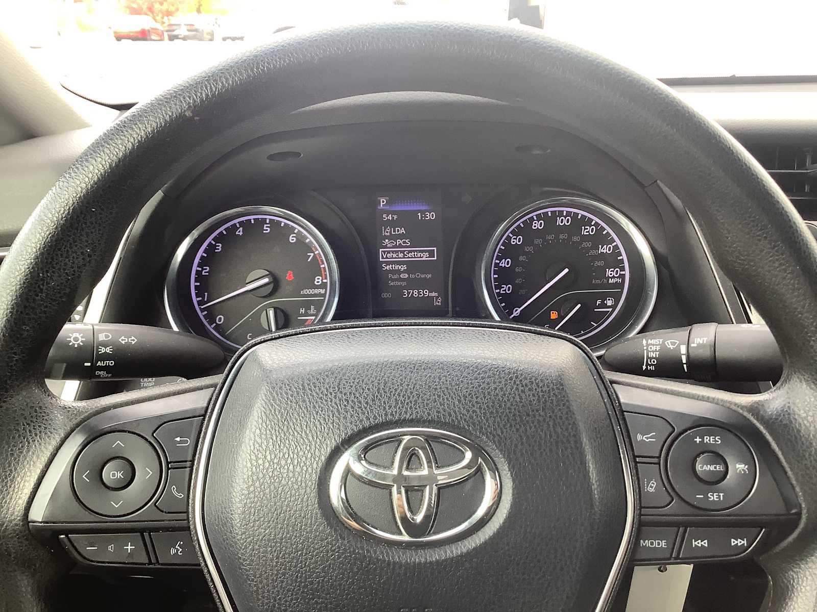 Thumbnail: 2020 Toyota Camry - 16