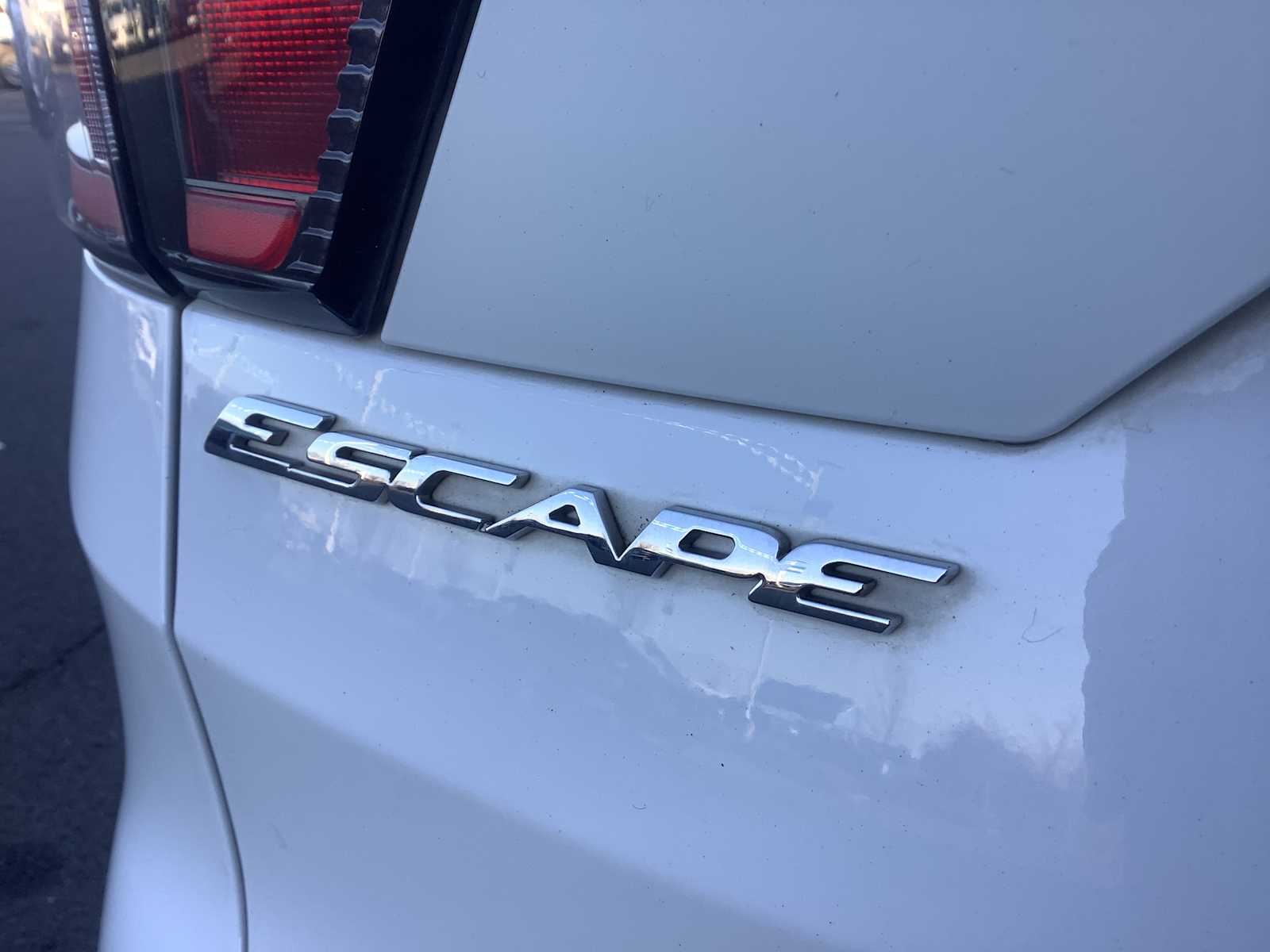 Thumbnail: 2017 Ford Escape - 6