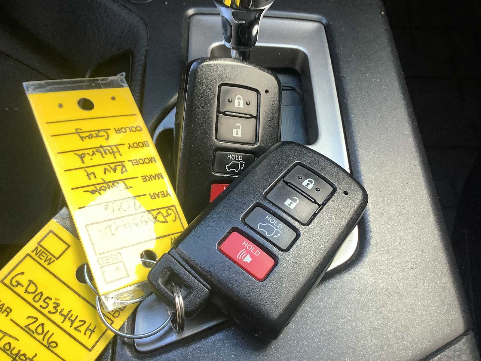 Thumbnail: 2016 Toyota RAV4 - 19