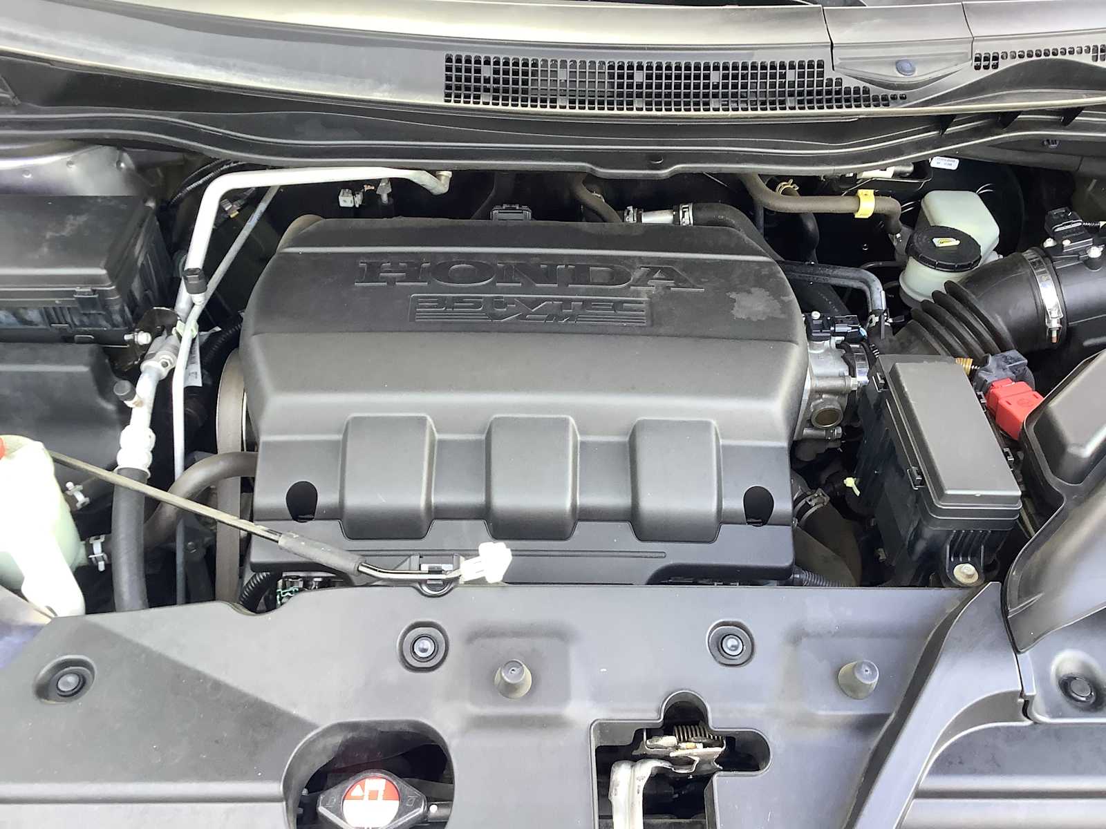 2016 Honda Odyssey EX-L - Photo 8