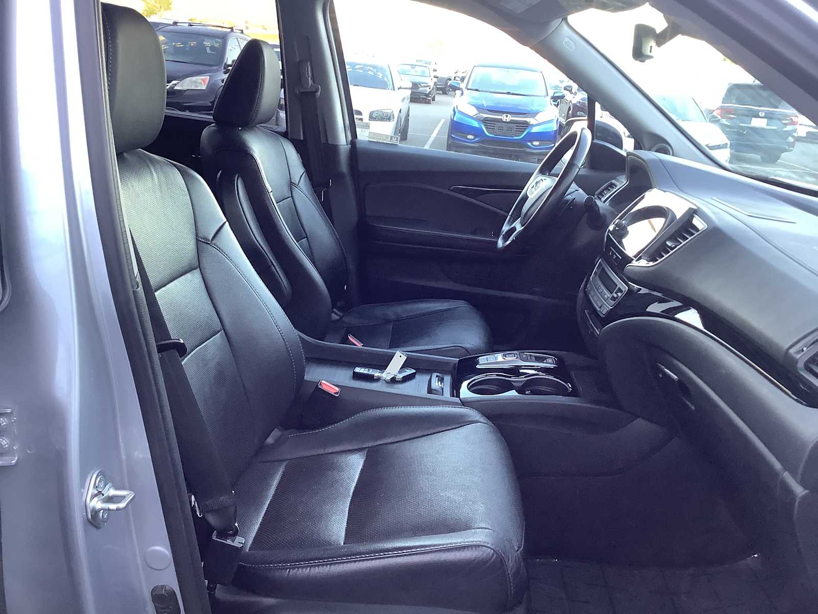 Thumbnail: 2019 Honda Pilot - 15