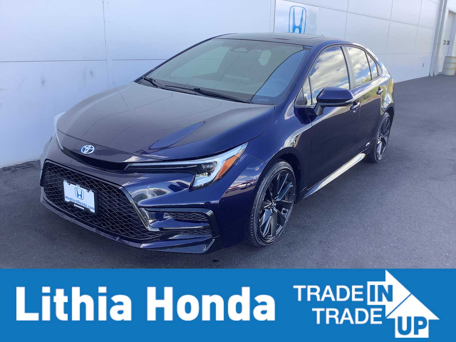 2024 Toyota Corolla SE Hybrid CVT AWD's photo