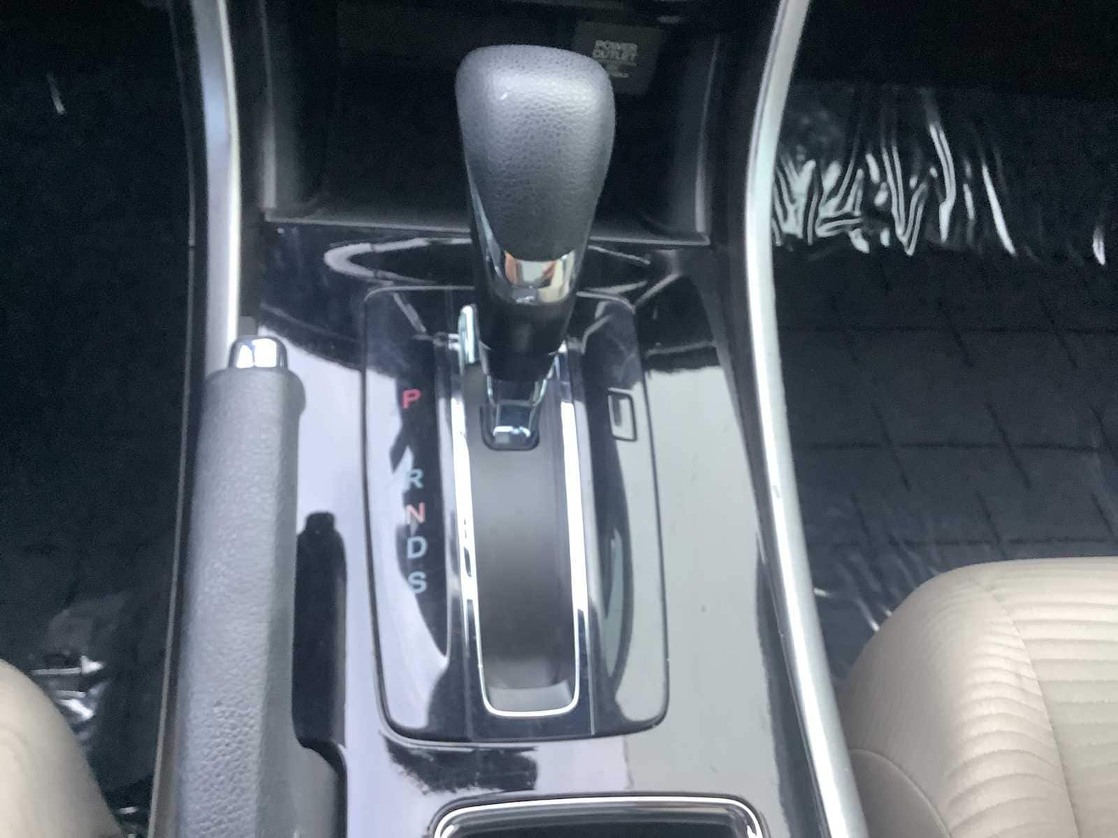 Thumbnail: 2017 Honda Accord - 18