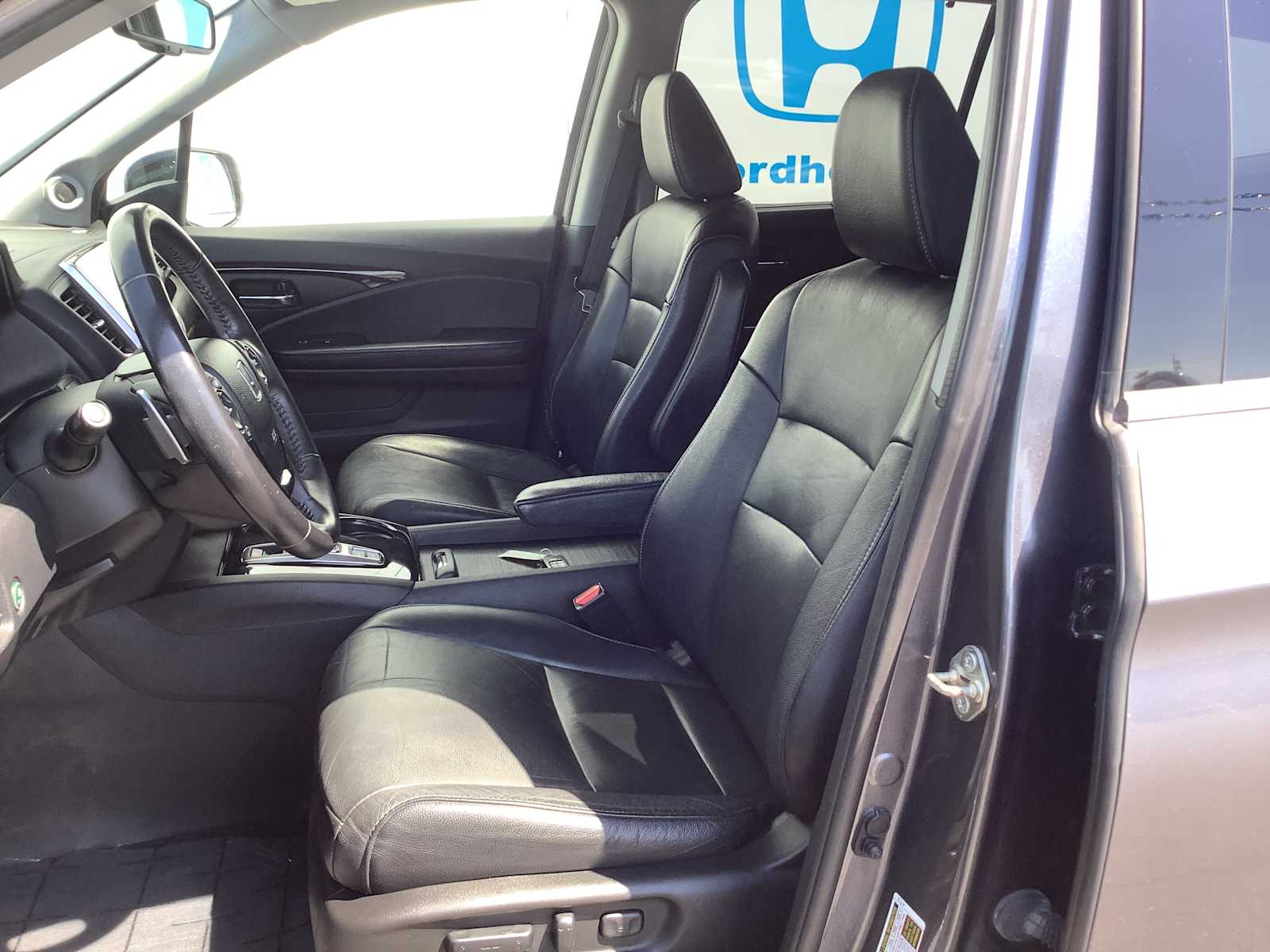 Thumbnail: 2016 Honda Pilot - 11