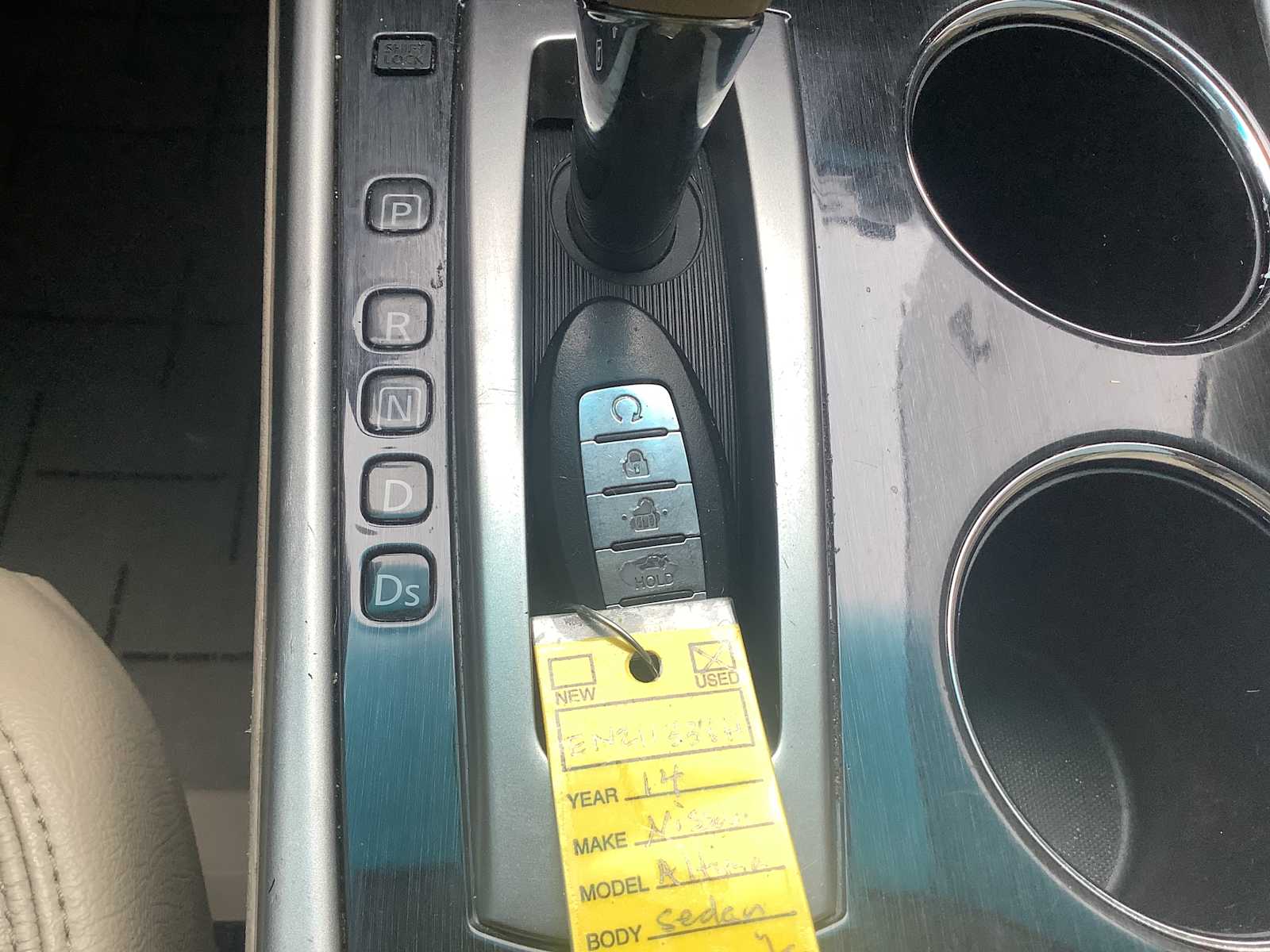 Thumbnail: 2014 Nissan Altima - 19