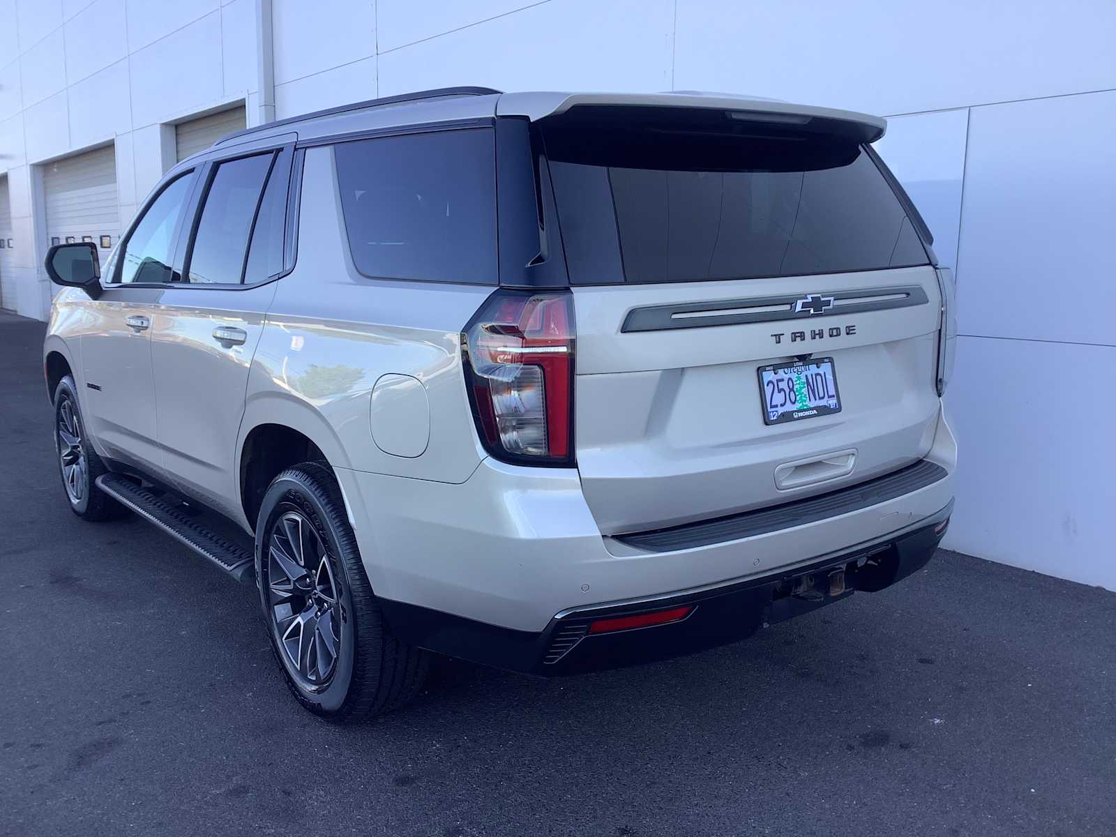 Thumbnail: 2021 Chevrolet Tahoe - 4