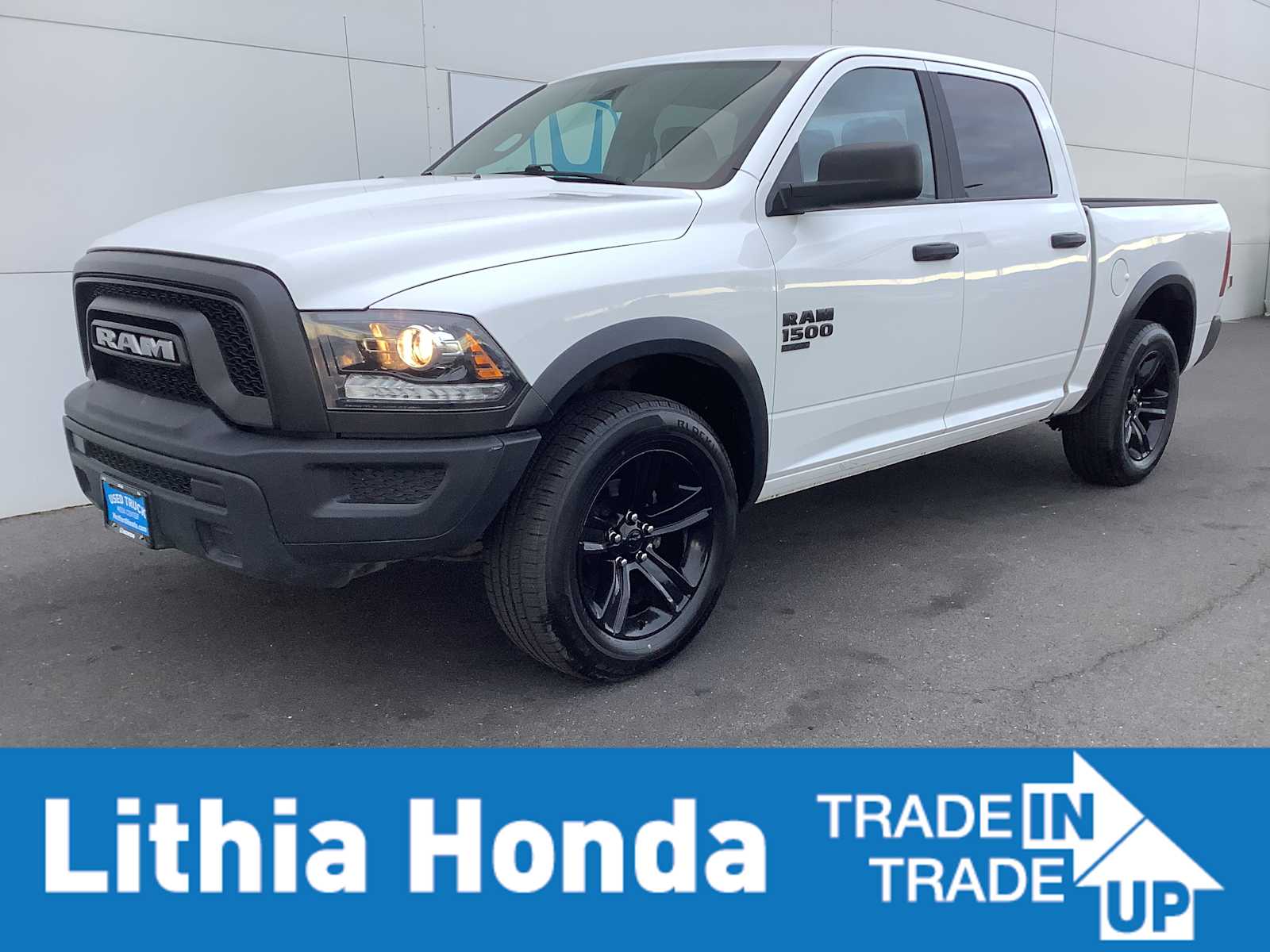 2024 RAM 1500 Classic Warlock 4x4 Crew Cab 5'7's photo