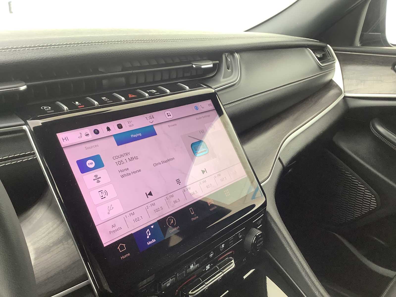 Thumbnail: 2024 Jeep Grand Cherokee L - 17