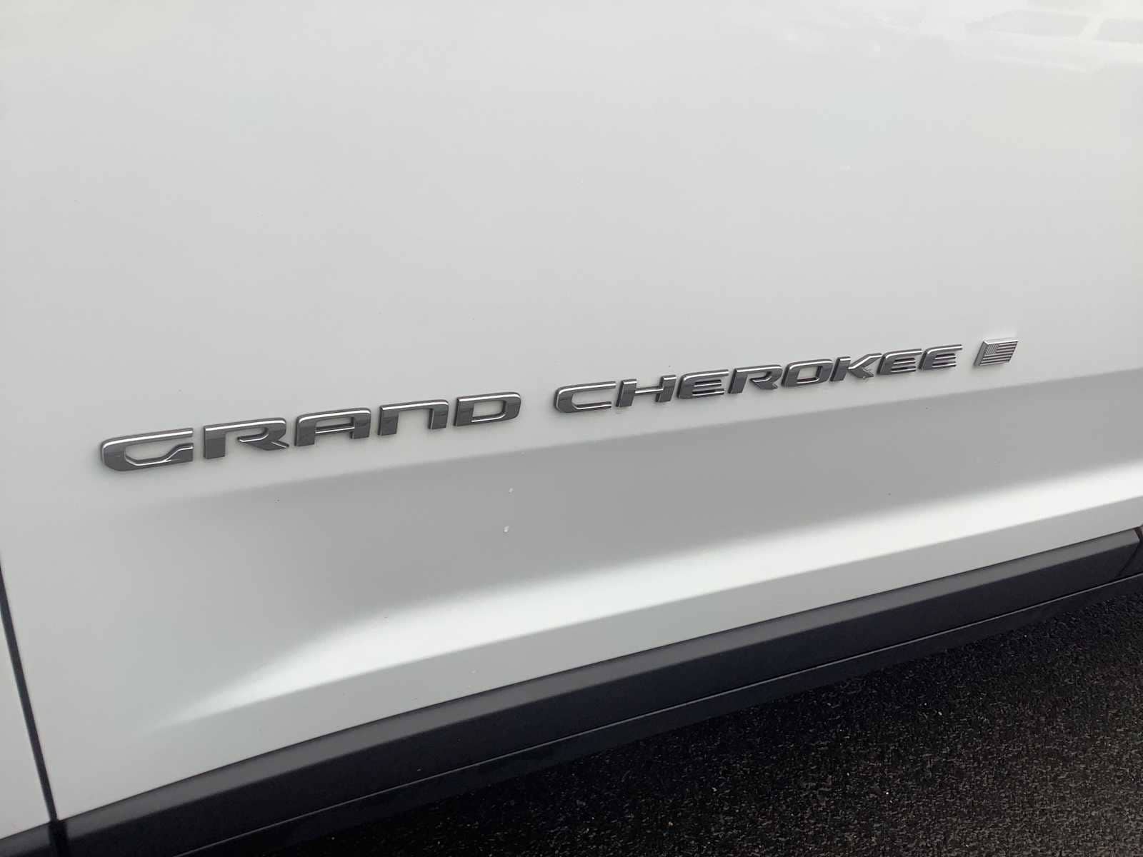 Thumbnail: 2023 Jeep Grand Cherokee - 7