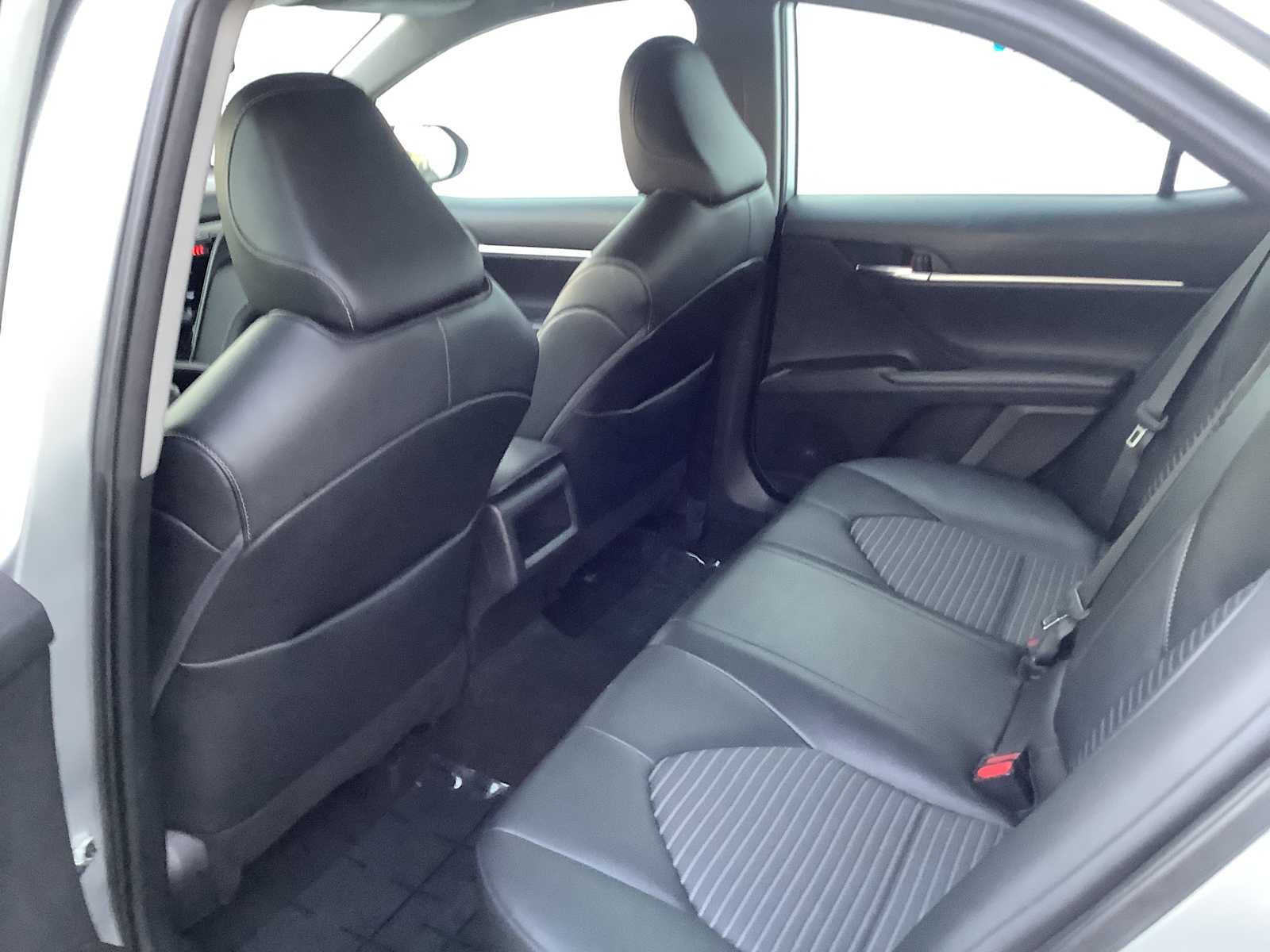 Thumbnail: 2022 Toyota Camry - 12