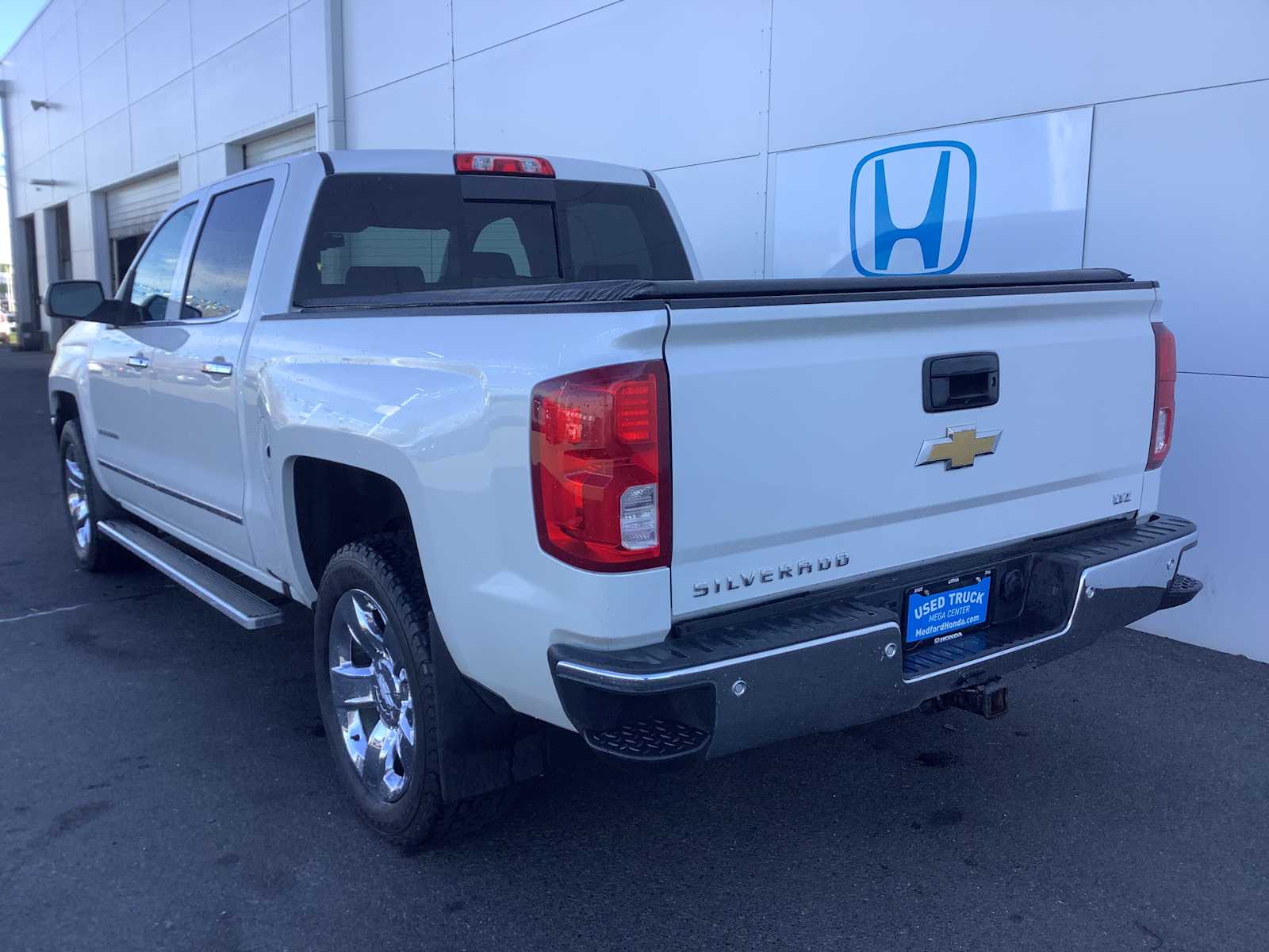 Thumbnail: 2018 Chevrolet Silverado 1500 - 4