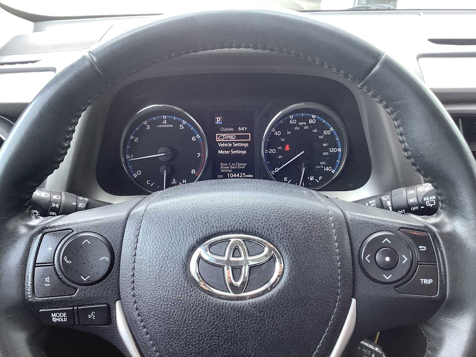 Thumbnail: 2016 Toyota RAV4 - 16