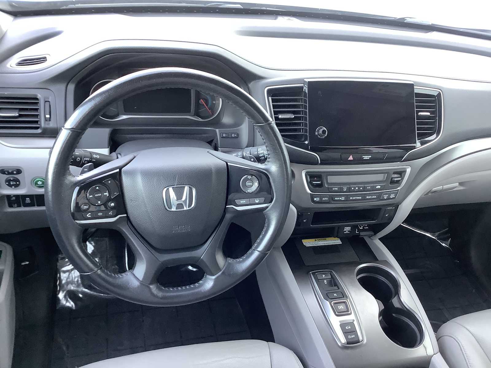 2022 Honda Pilot SE - Photo 11