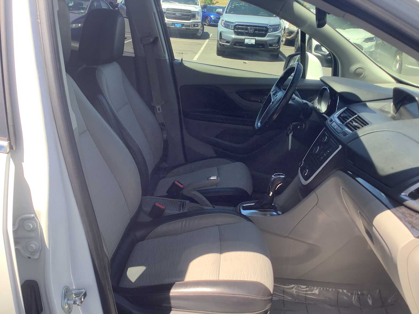 Thumbnail: 2015 Buick Encore - 15
