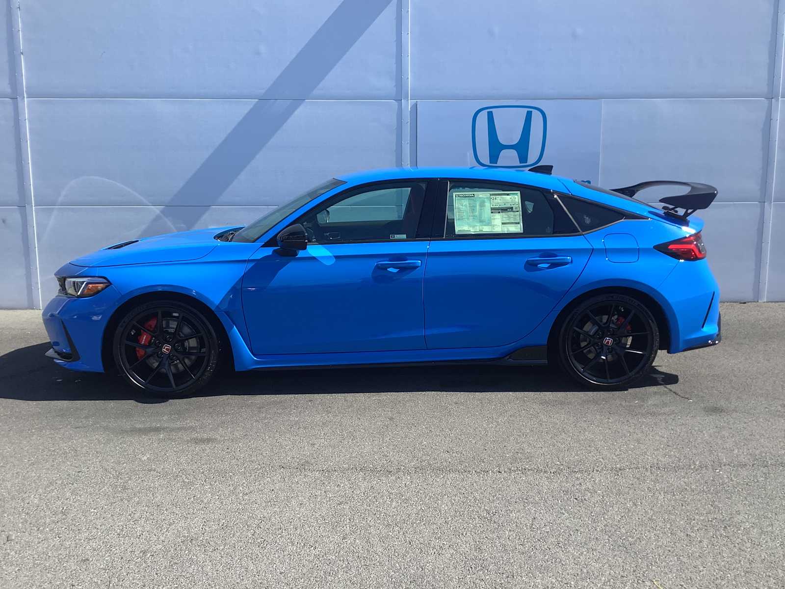 2025 Honda Civic Type R photo 2