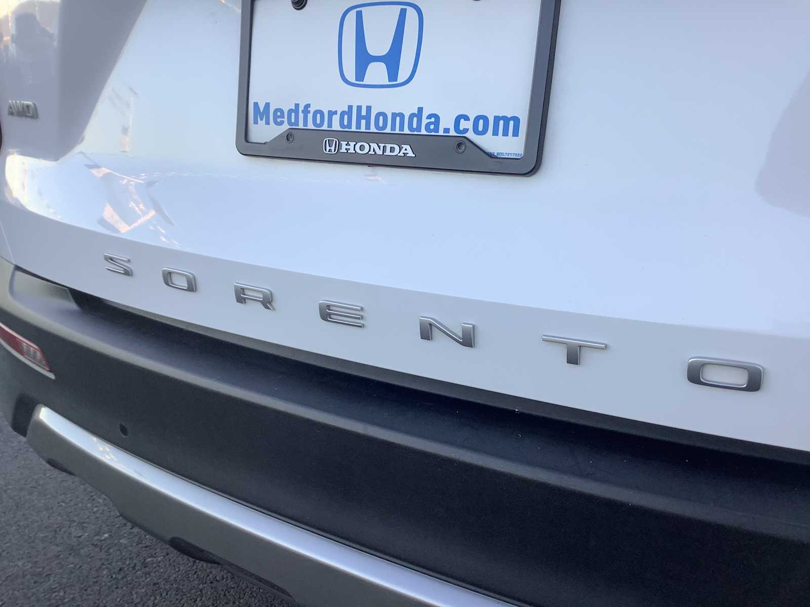Thumbnail: 2022 Kia Sorento - 6