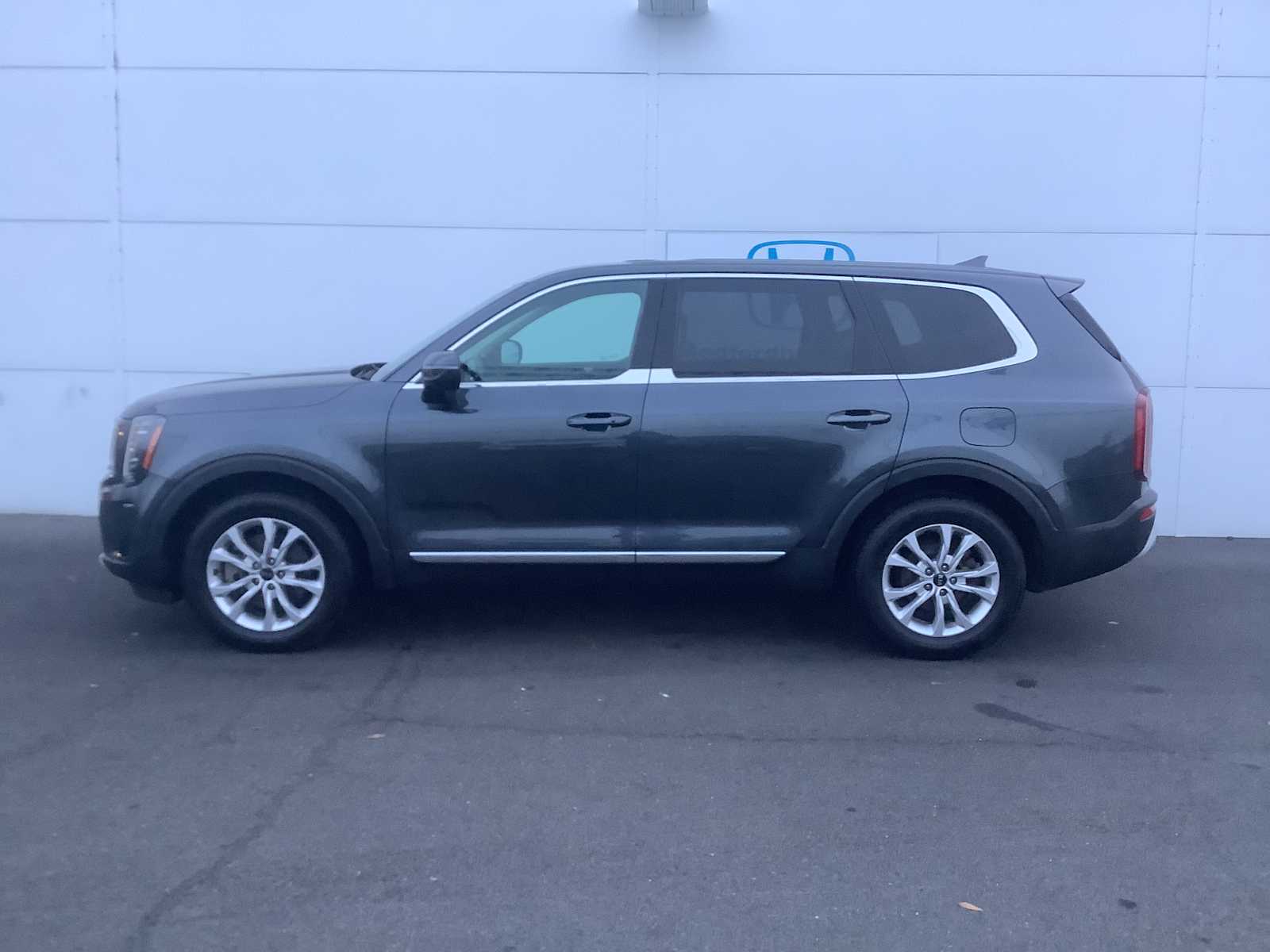 Thumbnail: 2020 Kia Telluride - 2