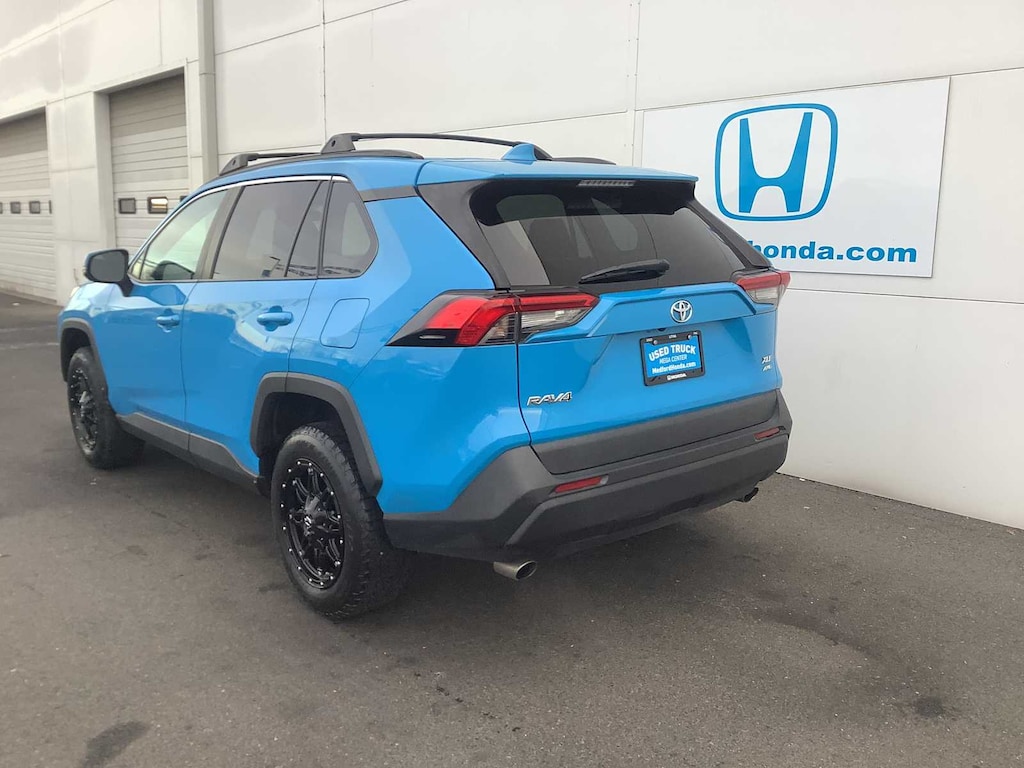 Used 2019 Toyota RAV4 XLE SUV