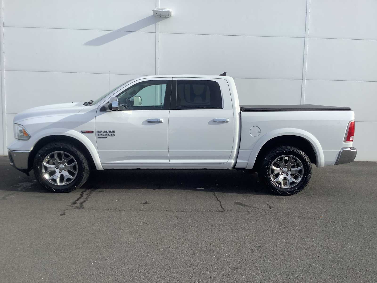 Thumbnail: 2019 RAM 1500 Classic - 2