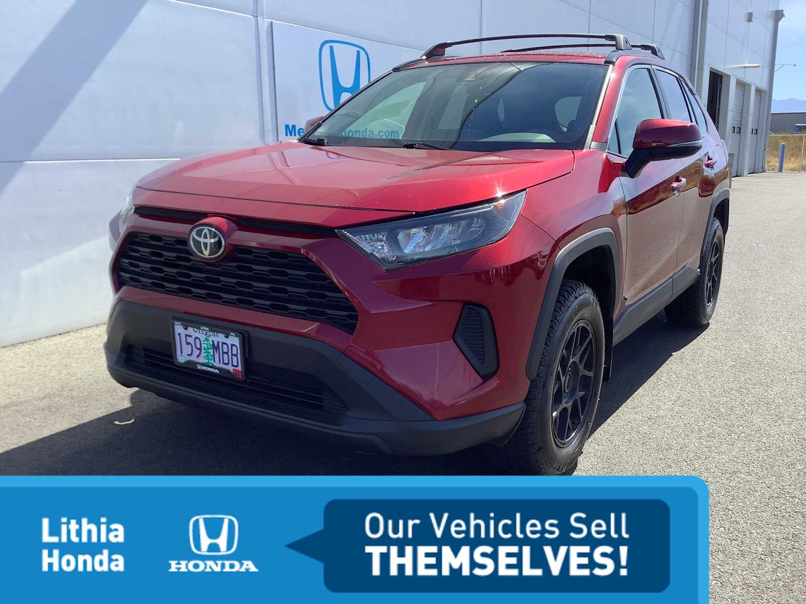 2020 Toyota RAV4 LE -
                Medford, OR