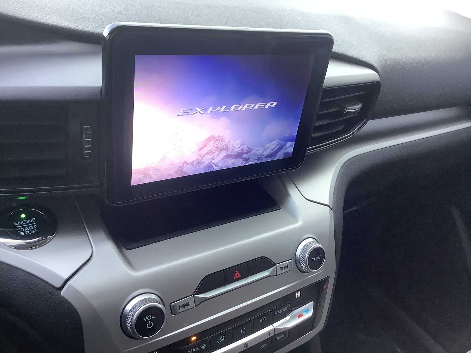 Thumbnail: 2021 Ford Explorer - 16