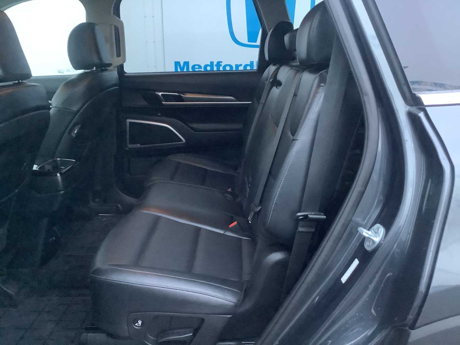 Thumbnail: 2020 Kia Telluride - 13