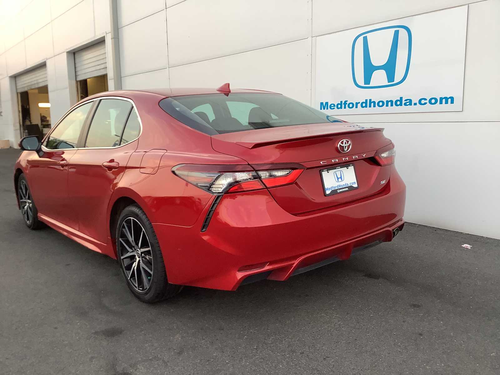 Thumbnail: 2021 Toyota Camry - 4