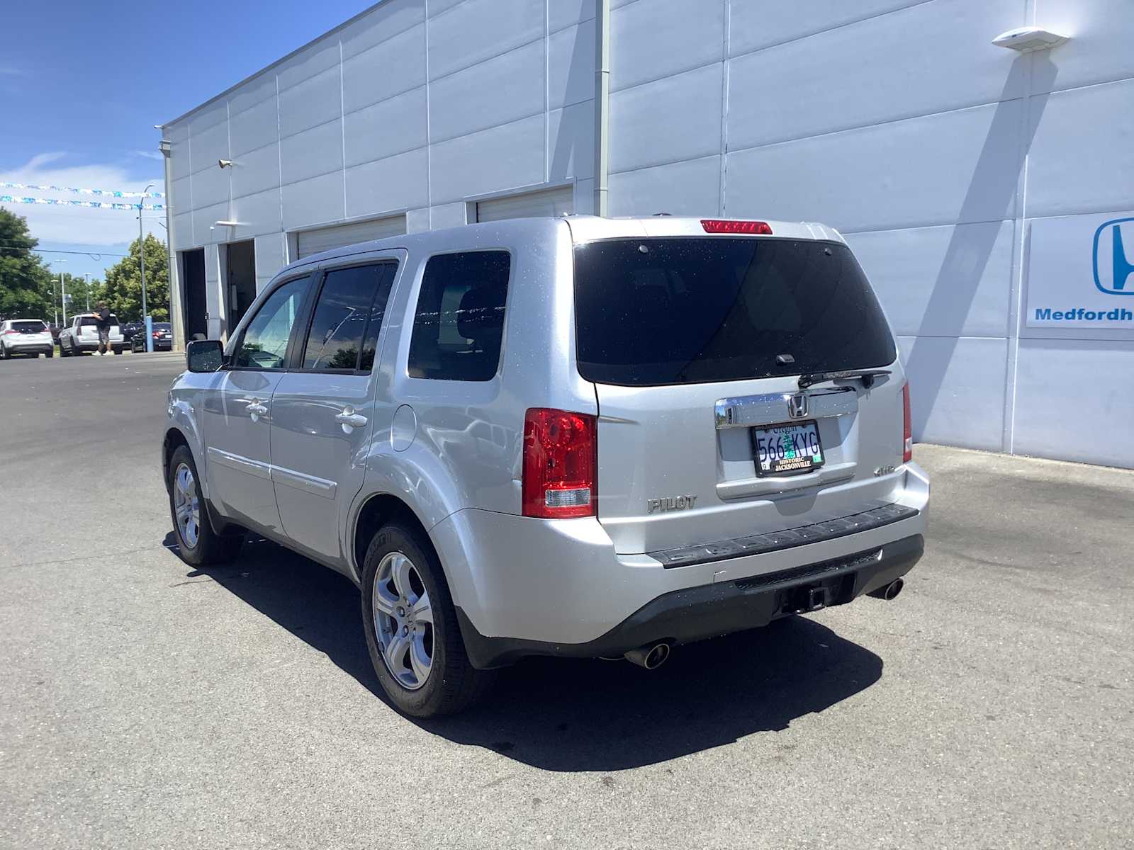 Thumbnail: 2012 Honda Pilot - 3