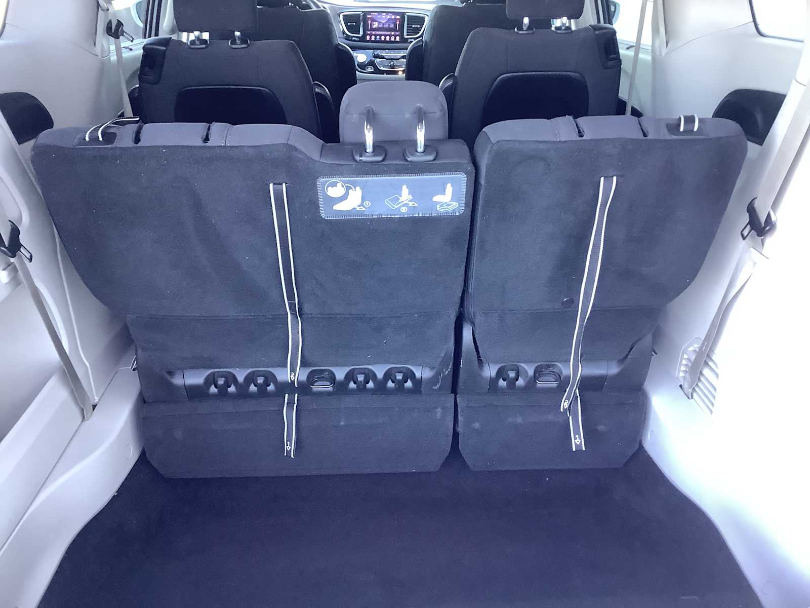 Thumbnail: 2019 Chrysler Pacifica - 13