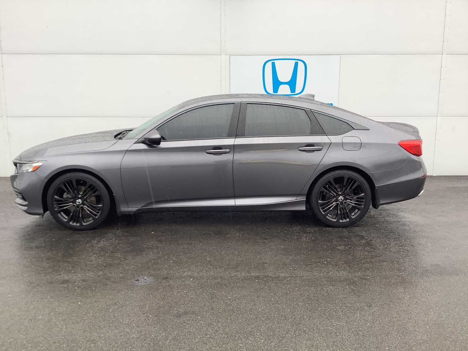 Certified 2018 Honda Accord Sport with VIN 1HGCV1F3XJA162883 for sale in Medford, OR