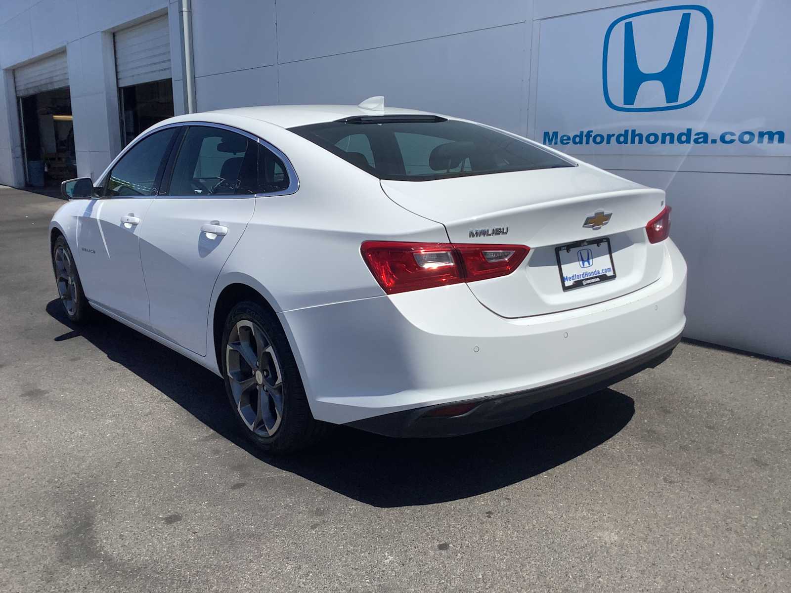 Thumbnail: 2024 Chevrolet Malibu - 4
