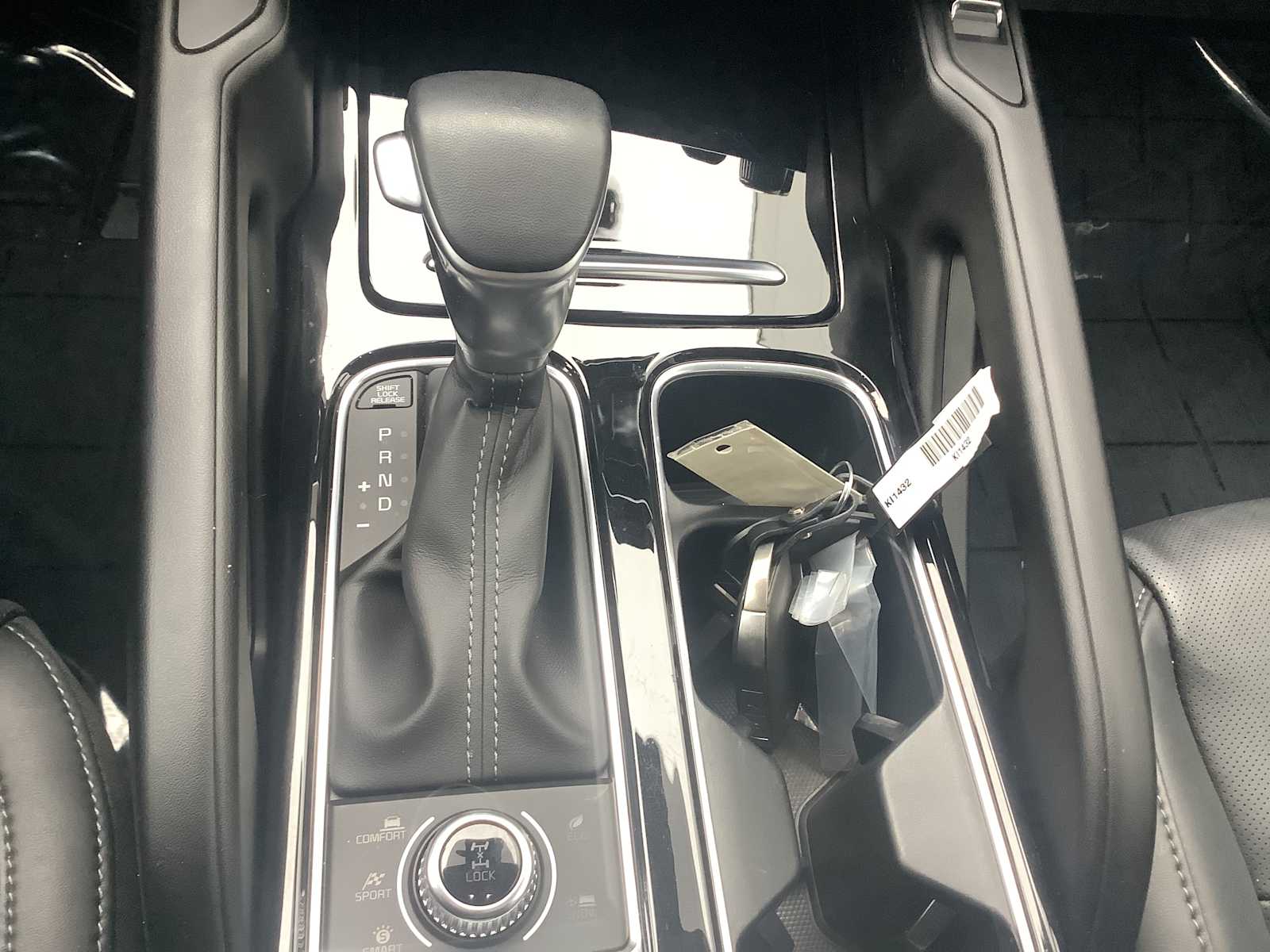 Thumbnail: 2024 Kia Telluride - 18