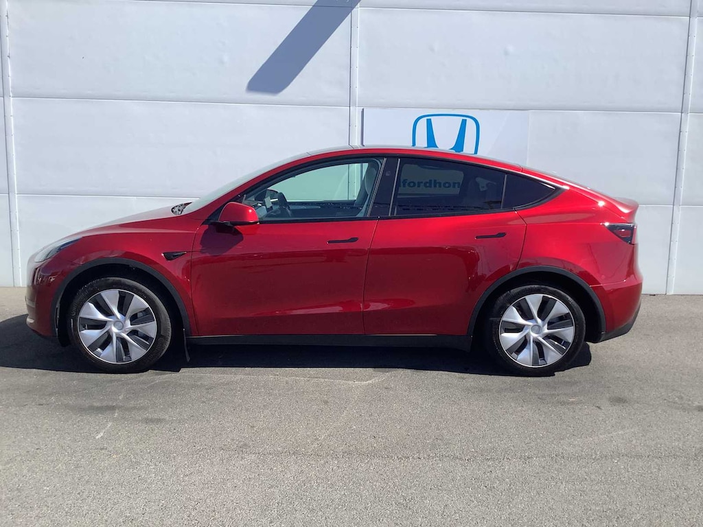 Used 2024 Tesla Model Y Base SUV