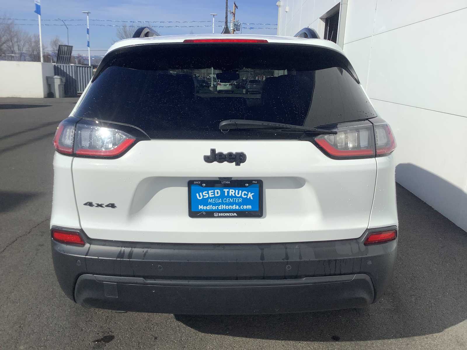 Thumbnail: 2023 Jeep Cherokee - 5