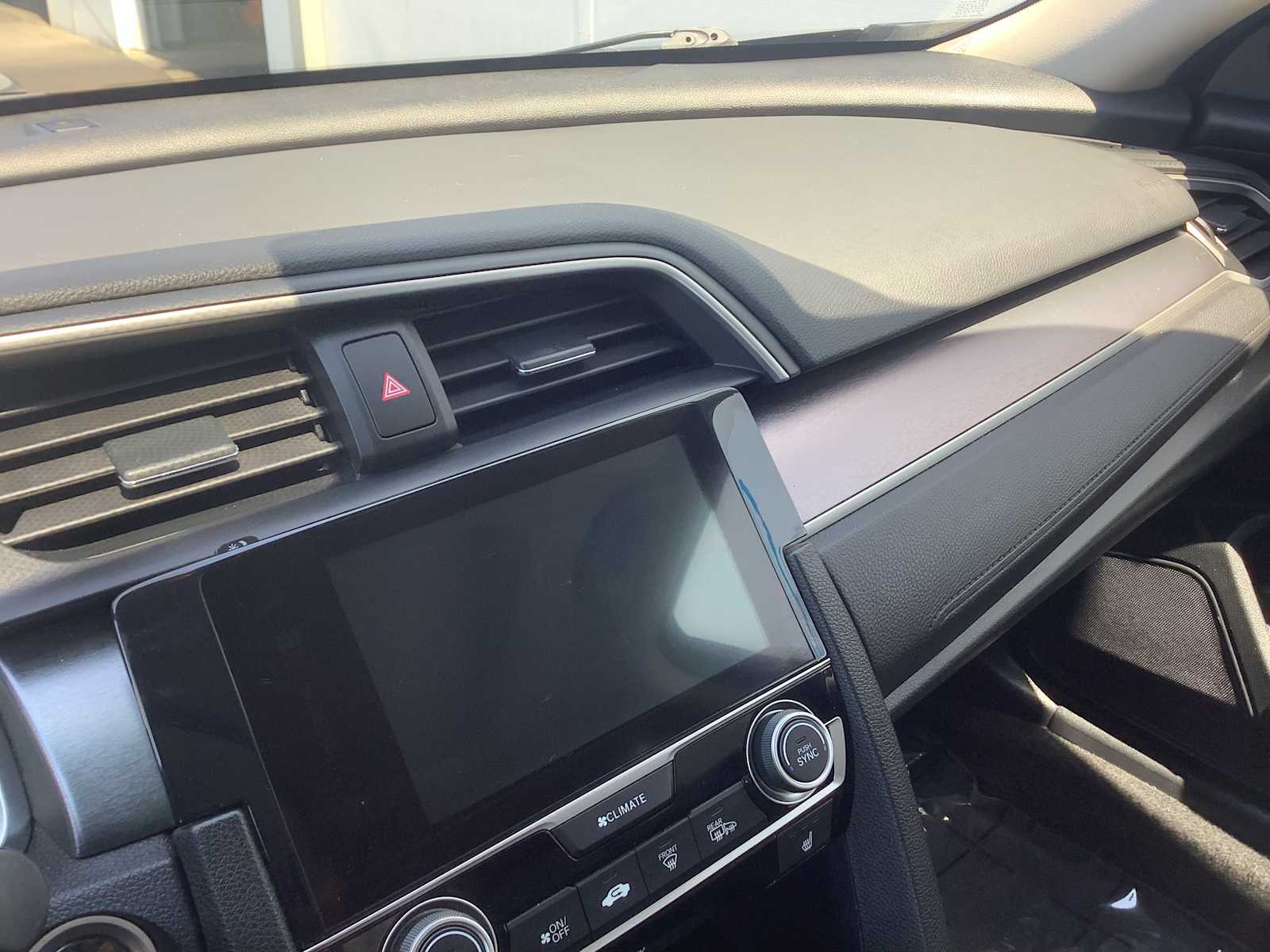 2017 Honda Civic EX-T - Photo 17
