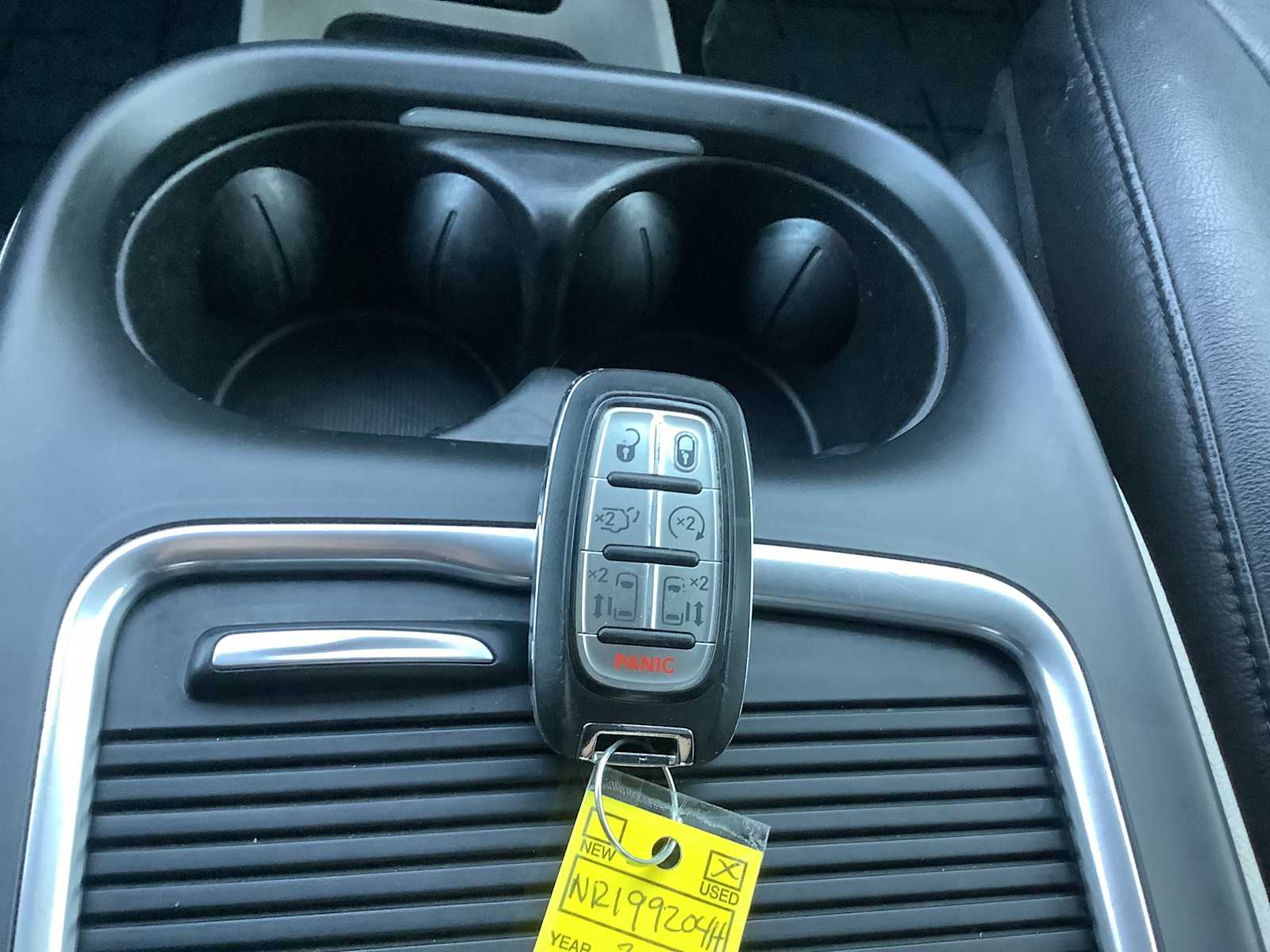 Thumbnail: 2022 Chrysler Pacifica - 19