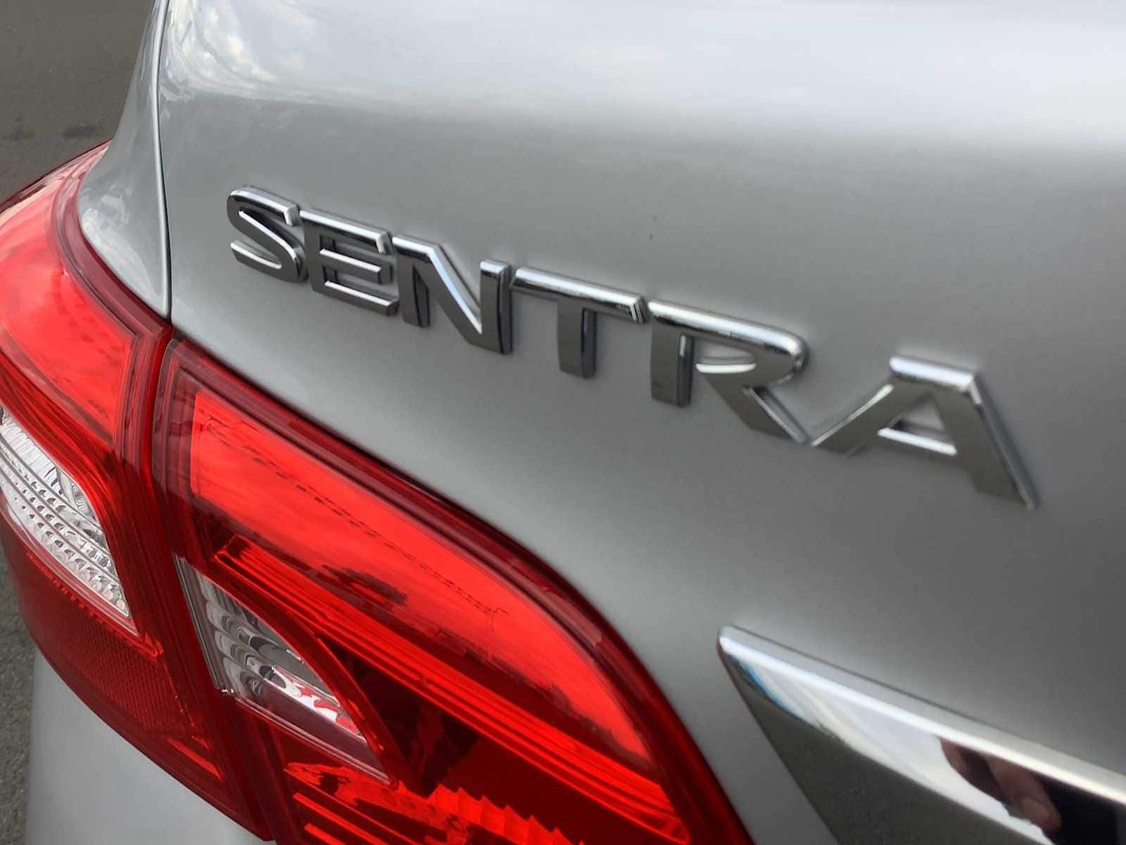 Thumbnail: 2018 Nissan Sentra - 6