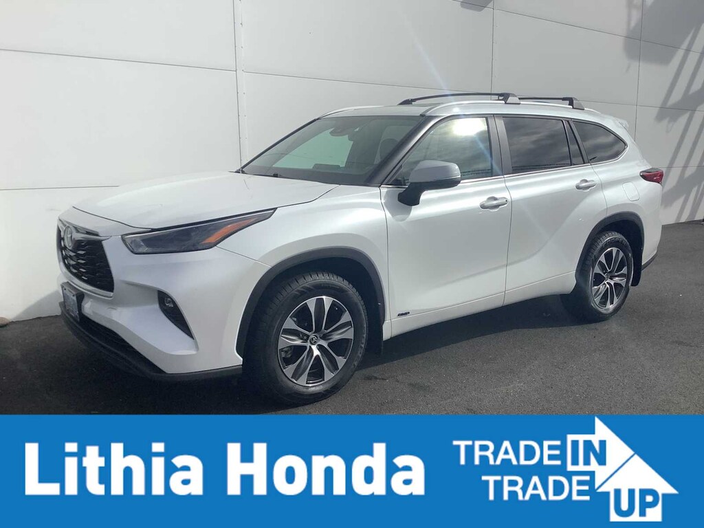 Used 2023 Toyota Highlander Hybrid XLE SUV