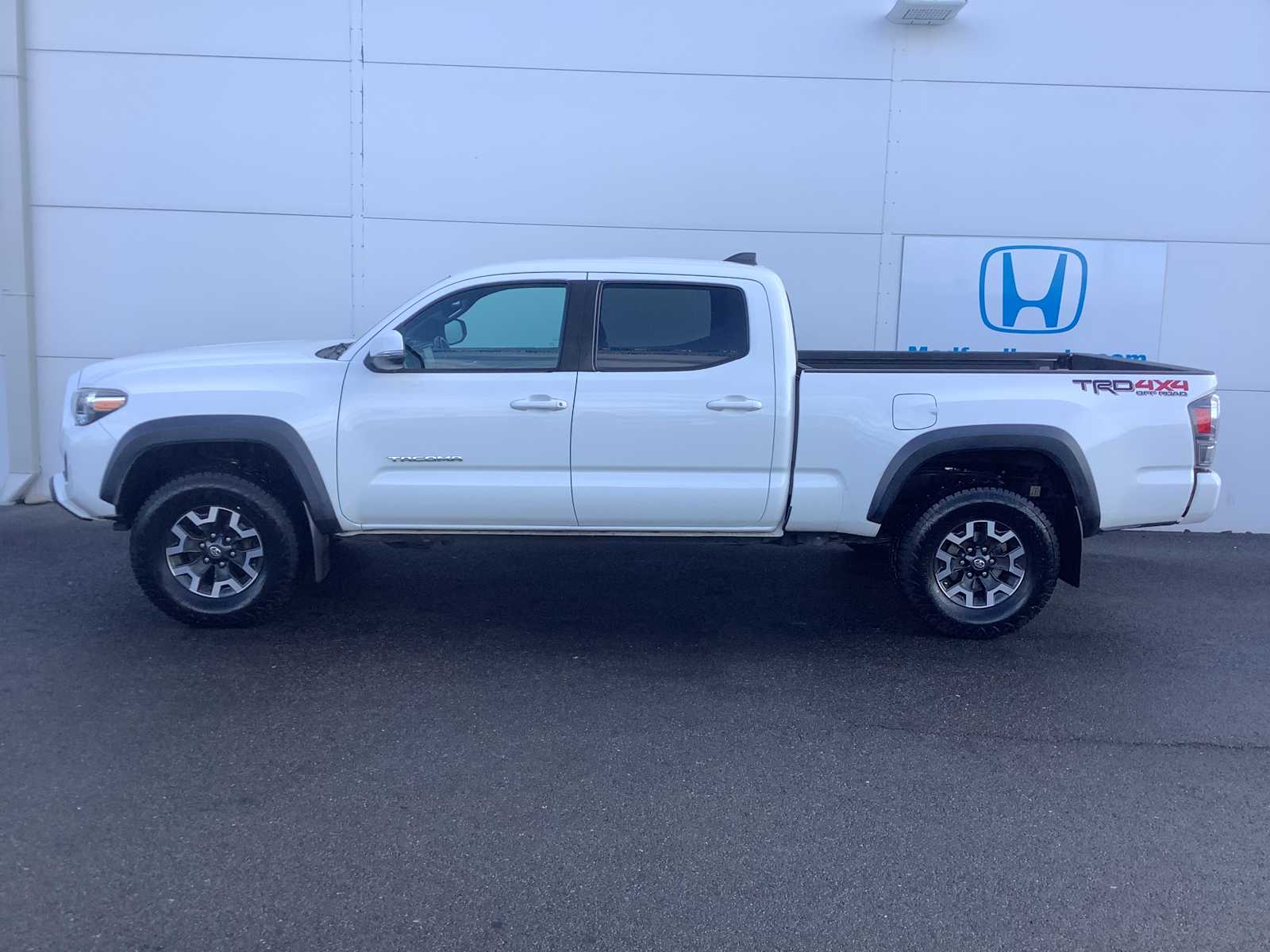 Thumbnail: 2021 Toyota Tacoma - 3