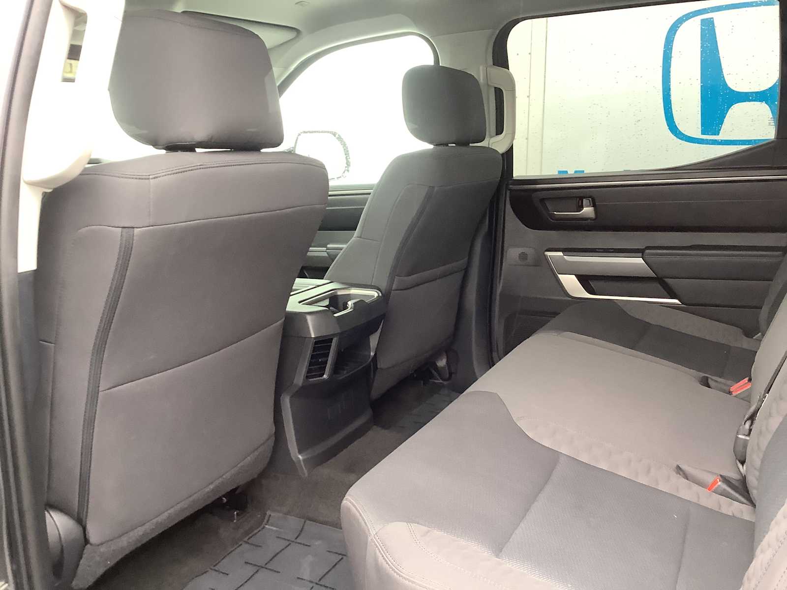 Thumbnail: 2022 Toyota Tundra - 12