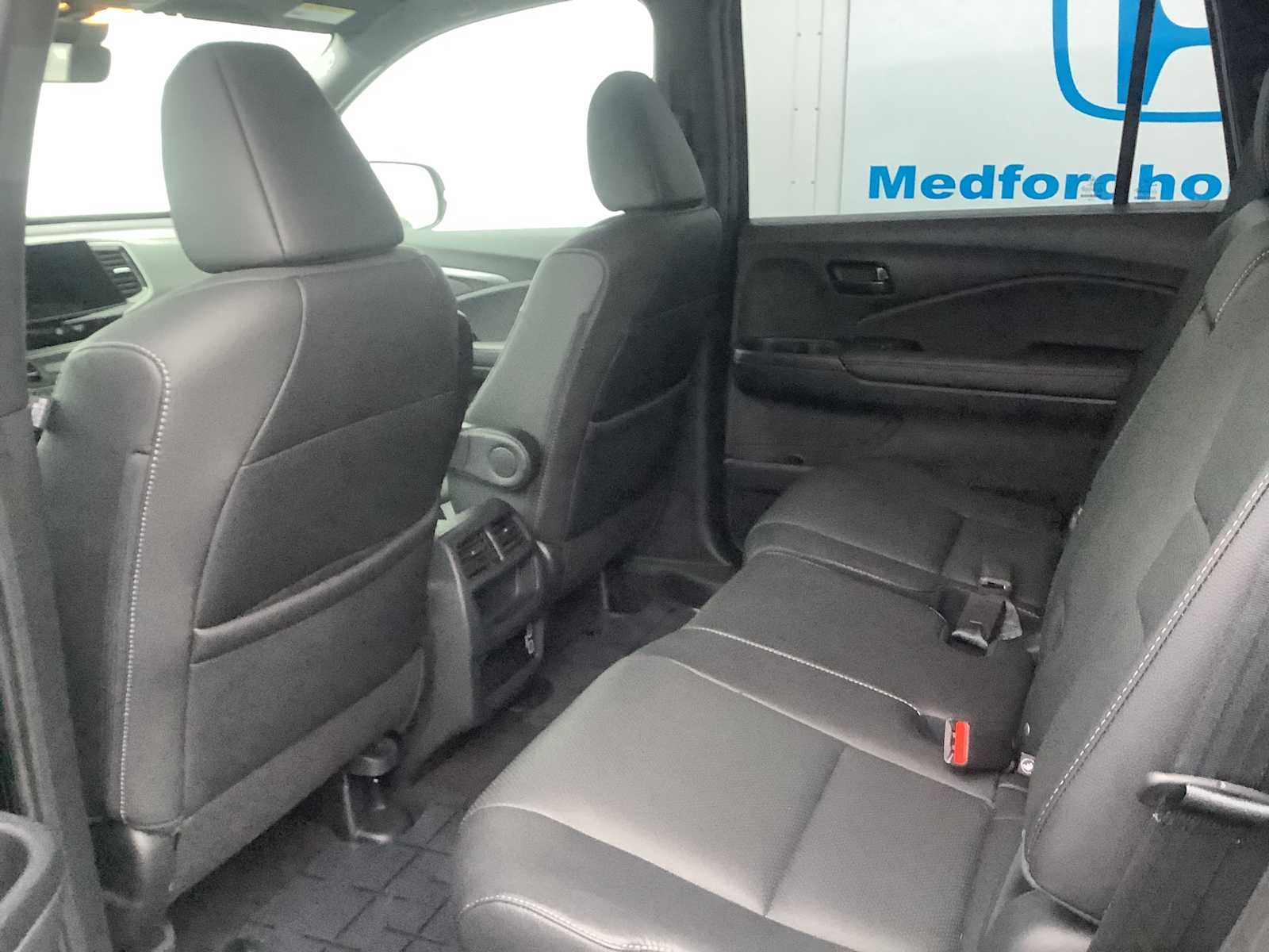 Thumbnail: 2023 Honda Passport - 12