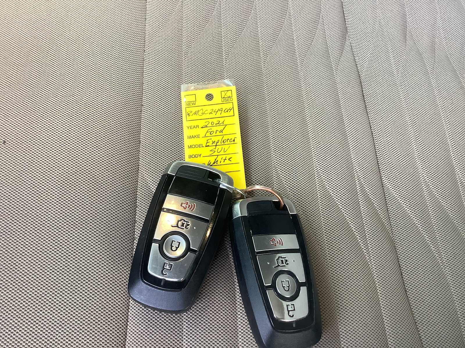 Thumbnail: 2021 Ford Explorer - 20