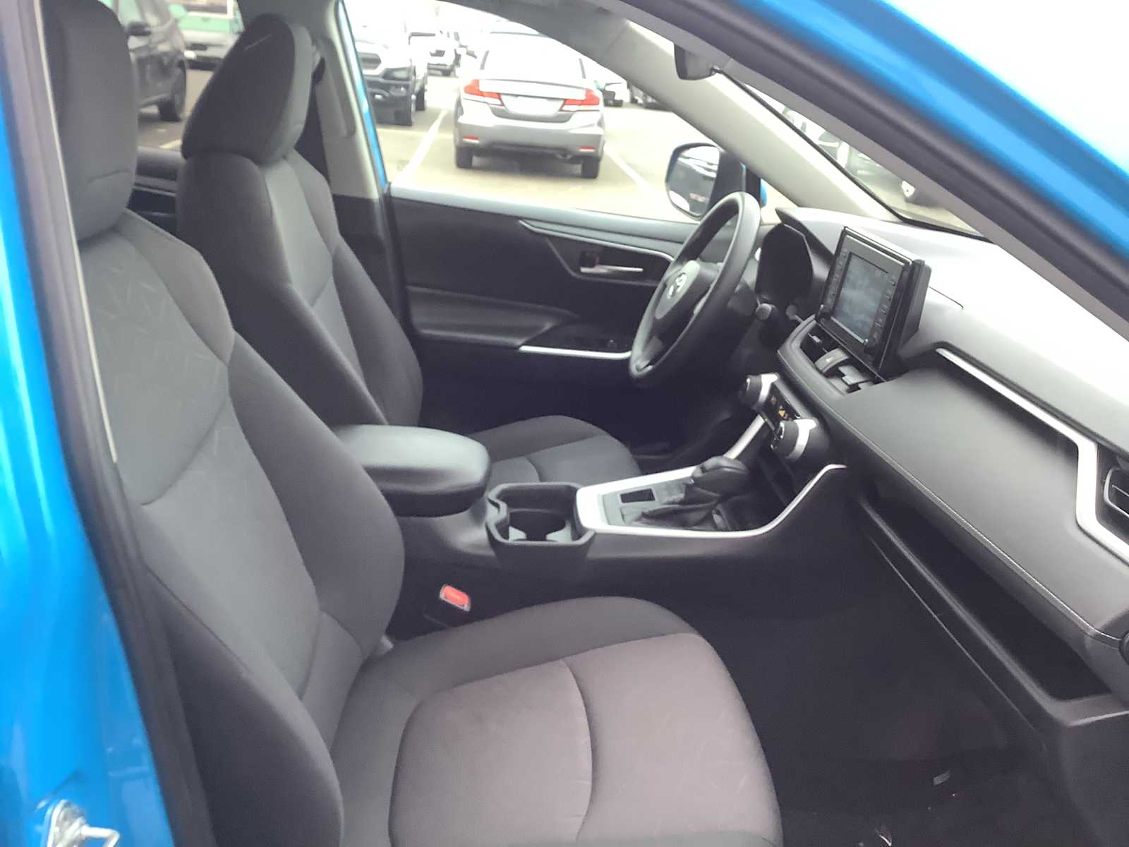 Thumbnail: 2019 Toyota RAV4 - 15