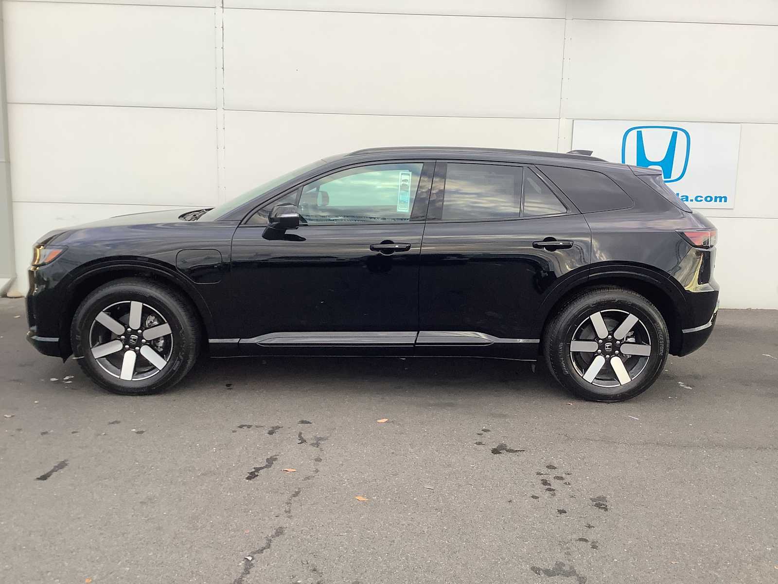 2026 Honda Prologue Touring photo 3